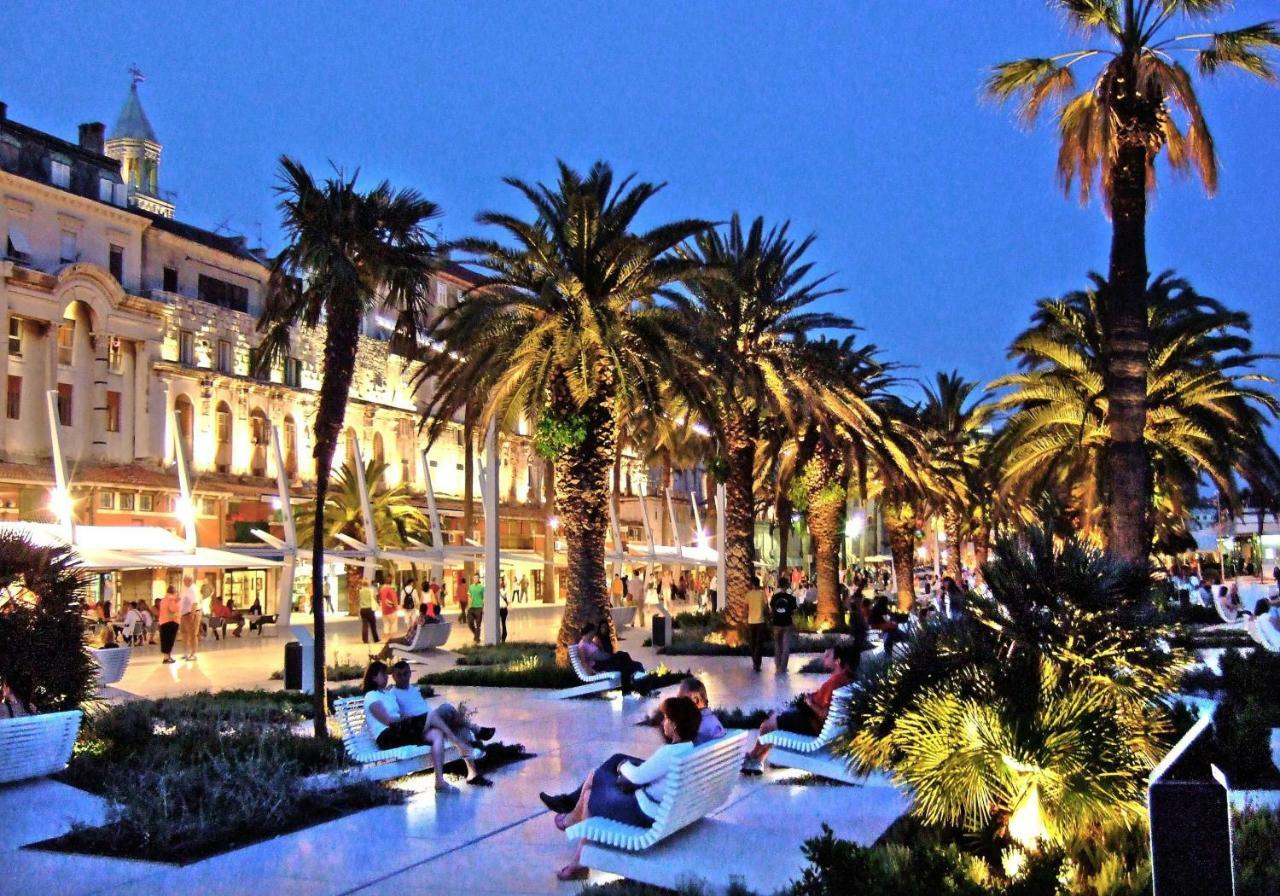 Apartment Queen Teuta In The Heart Of Split Historical Heritage Exterior photo